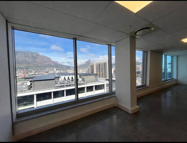 155M² OFFICE TO LET IN FORESHORE